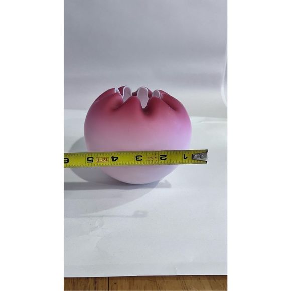 FENTON VINTAGE OMBRE PINK SATIN CRIMPED ROSE BOWL - Picture 6 of 9